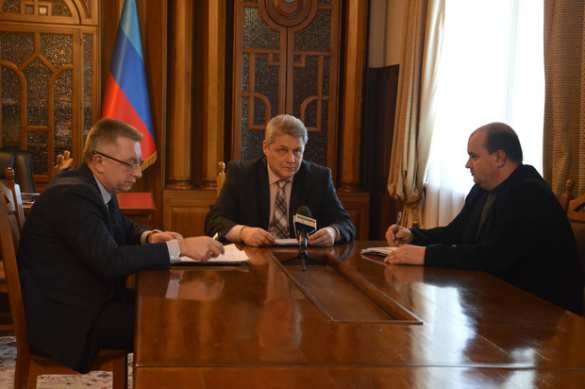 Председатель Совмина ЛНР поручил властям разработать дорожную карту взаимодействия с ДНР | Русская весна