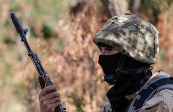 Боец «Шахтерска» рассказал о коллегах — мародерах, «отжимах» машин и сбыте награбленного | Русская весна