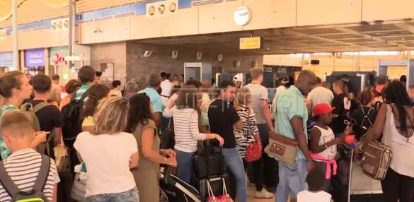 Британские власти начали эвакуацию своих туристов из Шарм-эль-Шейха (ВИДЕО) | Русская весна