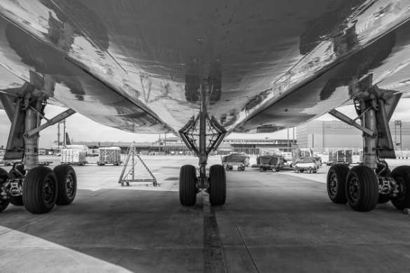 В шасси самолета компании Air France найден труп человека | Русская весна