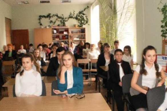 Мариуполь замерзает: в школах сокращены уроки | Русская весна