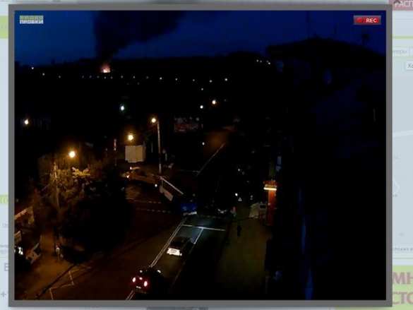 В Донецке стрельба и взрывы: идет штурм военного училища (видео) В Донецке стрельба и взрывы: идет штурм военного училища (видео) | Русская весна