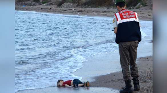 Отец утонувшего мальчика-беженца: Дети выскользнули из моих рук | Русская весна