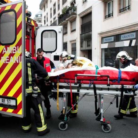 При взрыве в Париже пострадал украинец | Русская весна