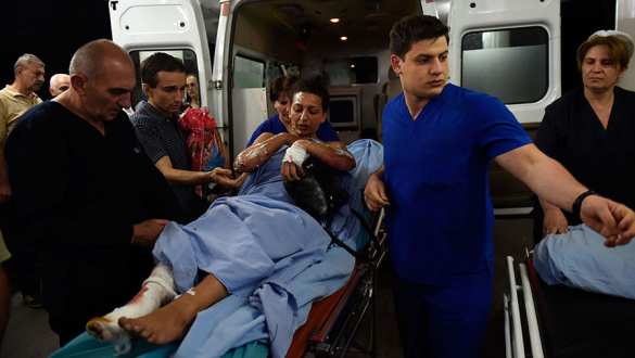 В Ереване освобождены медики-заложники | Русская весна