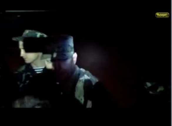 Молния: в Донецке народ ворвался на территорию военкомата, где якобы находятся наемники | Русская весна