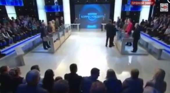Украинский политолог за слова о «самообстреле Донбасса» в прямом эфире схлопотал по лицу (видео) | Русская весна