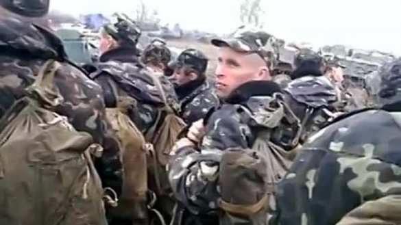 Украинские солдаты в Марьинке грязные, как бомжи, и голодают четвёртые сутки | Русская весна