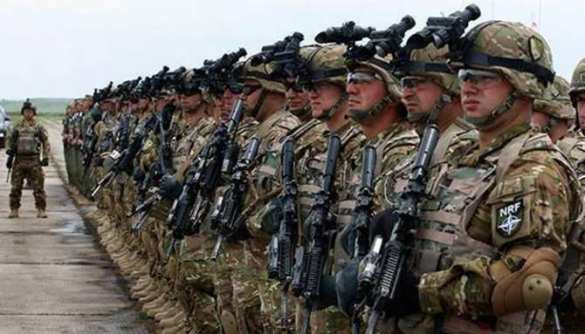 Аналитик: попытки США напугать Россию военными учениями вызывают смех | Русская весна