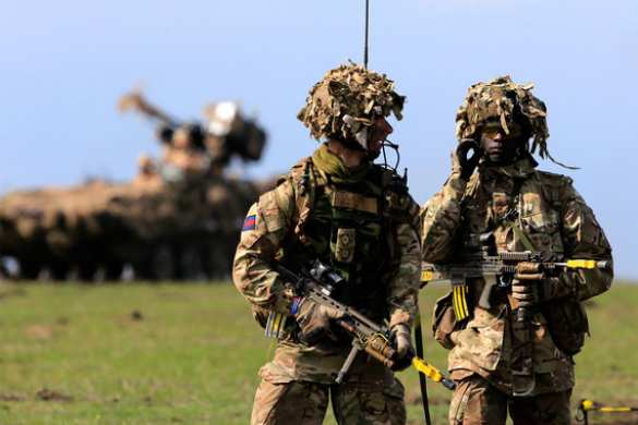 Daily Mail: За последние 1,5 года НАТО и Россия были на грани войны 66 раз | Русская весна