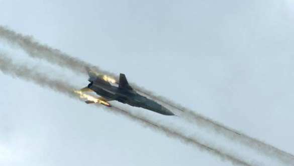 Станица Луганская через 30 минут после бомбежки: целая улица сметена с лица земли (видео 18+)  | Русская весна