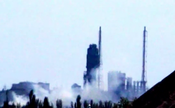 Горловка: пол шага до страшной техногенной катастрофы — пожар на химзаводе «Стирол» (видео) | Русская весна