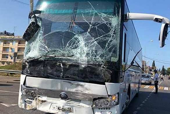 ВСУ ударили по автобусу Минск — Анапа, есть пострадавшие | Русская весна