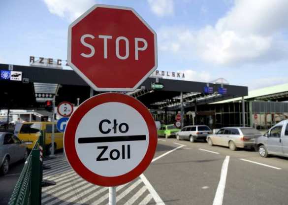 Польские фермеры заблокировали движение грузового транспорта на границе с Германией | Русская весна