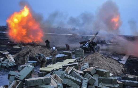 Донецкое направление: ВСУ ведут обстрелы практически по всей линии фронта | Русская весна