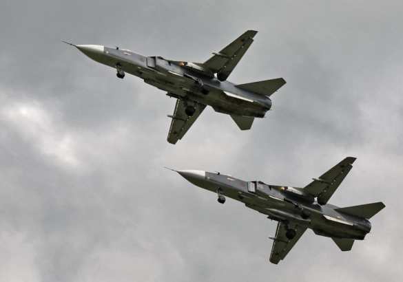 Российские Су-24 отогнали эсминец США в нейтральные воды Черного моря | Русская весна