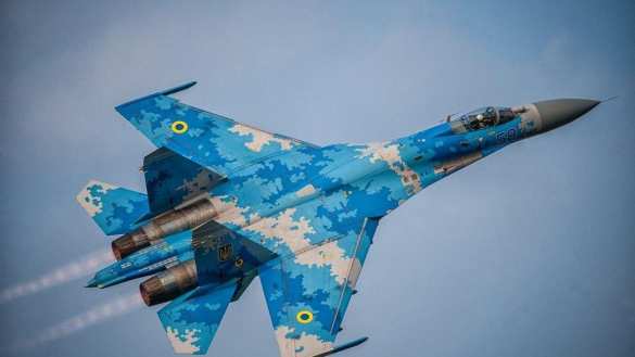 «У F-15 нет шансов против Су-27», — экс-конструктор ОКБ Сухого о бое в небе Украины (ВИДЕО) | Русская весна