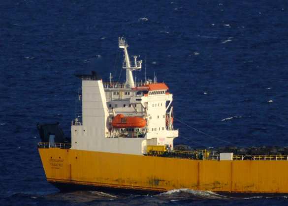 Редкие кадры: Паром с крымской переправы везет большой военный груз в Сирию (+ФОТО, ВИДЕО) | Русская весна