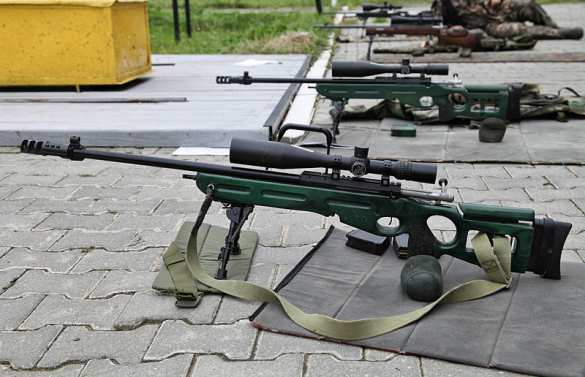 Основной снайперской винтовкой ВДВ РФ стала новая СВ-98 | Русская весна