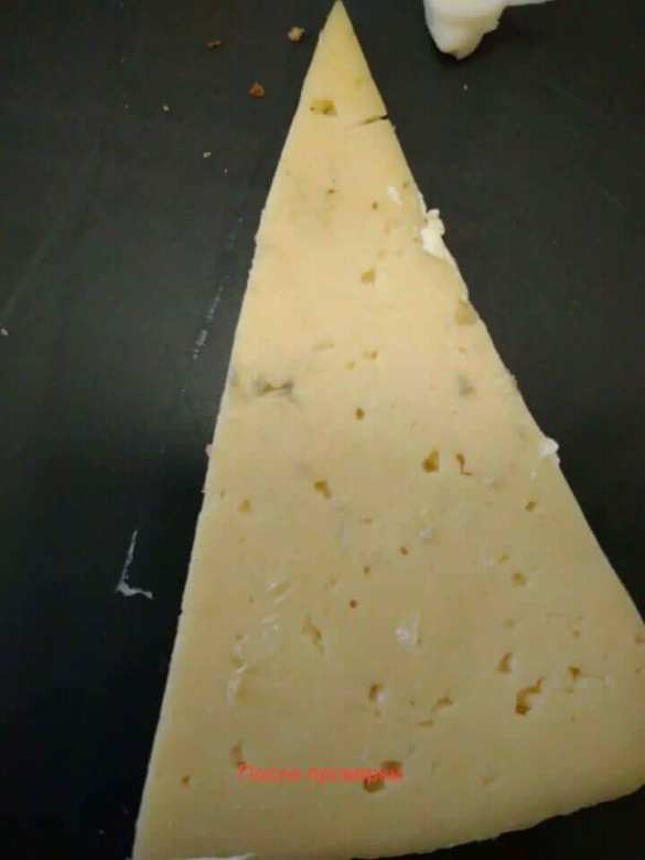 В Белгороде 7 тонн санкционного сыра раздавят трактором | Русская весна