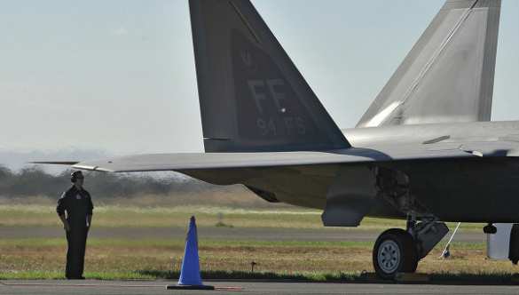 NI: США боятся, что в Сирии Россия узнает секреты новейшего F-22 | Русская весна