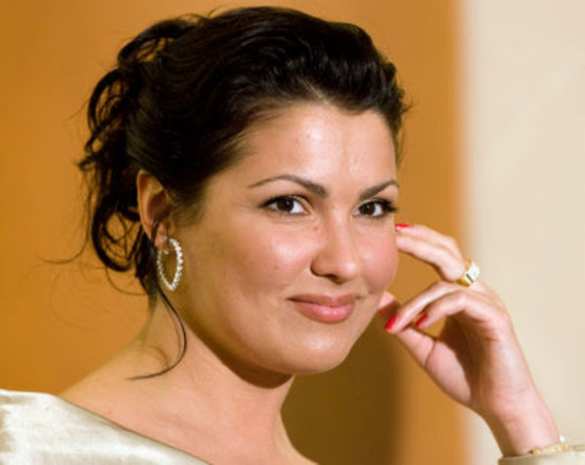 Всемирно известная оперная певица Анна Нетребко передала 1 млн рублей для Донецкого театра оперы и балета | Русская весна