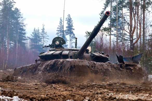 Враг не пройдёт: Танки Армии ДНР готовы к наступлению ВСУ (ВИДЕО) | Русская весна