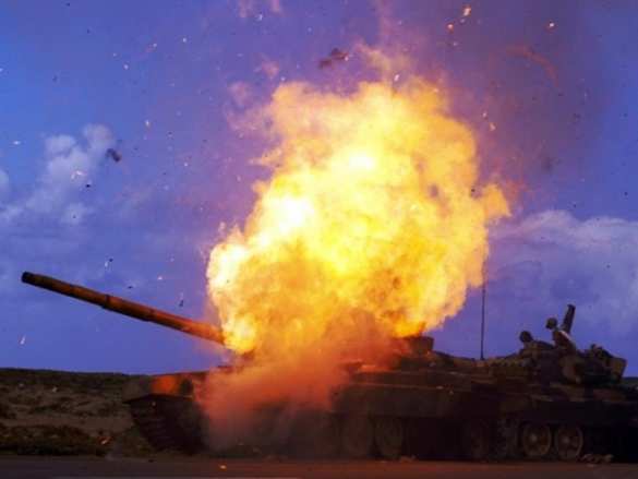 Покарал карателей: украинский снаряд убил военных ВСУ, разорвавшись в стволе при обстреле Донбасса | Русская весна