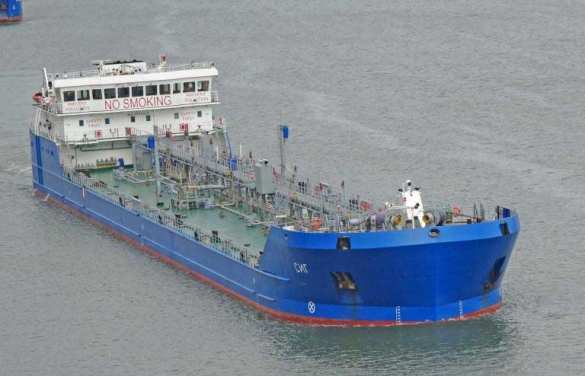 После удара надводным дроном ВСУ в танкере «Сиг» образовалась двухметровая пробоина (ФОТО) | Русская весна