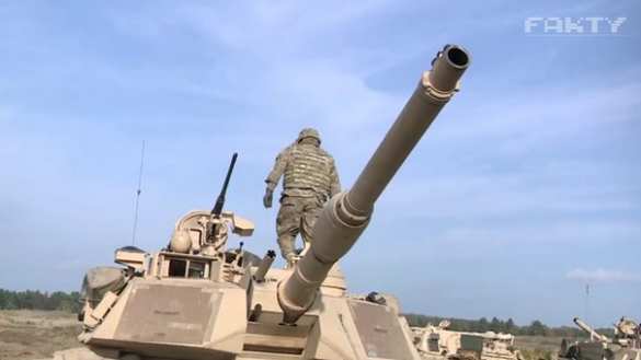 Американцы «паркуют» танки на российской границе | Русская весна