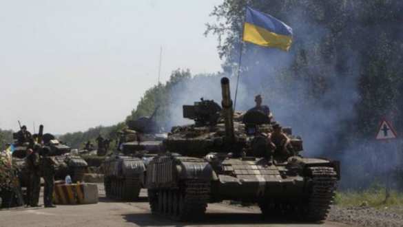 Разведка ДНР выявила вблизи линии фронта почти полсотни украинских танков, САУ и БМП | Русская весна
