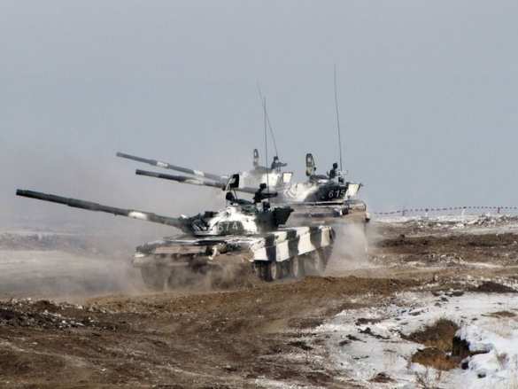 Украинские танки попытались прорваться в Донецк через блокпост армии ДНР | Русская весна
