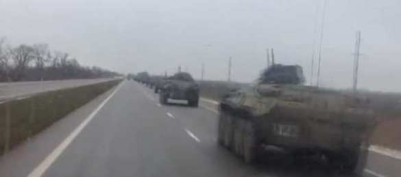СМИ нагнетают панику: Из Крыма к Украине двинулась колонна военной техники РФ (ВИДЕО) | Русская весна
