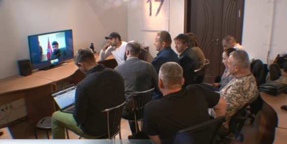 Состоялся новый телемост Алексея Мозгового с украинскими журналистами, активистами Майдана и командирами добровольческих формирований Состоялся новый телемост А. Мозгового с украинскими журналистами, активистами Майдана и командирами батальонов "АТО" (видео) | Русская весна