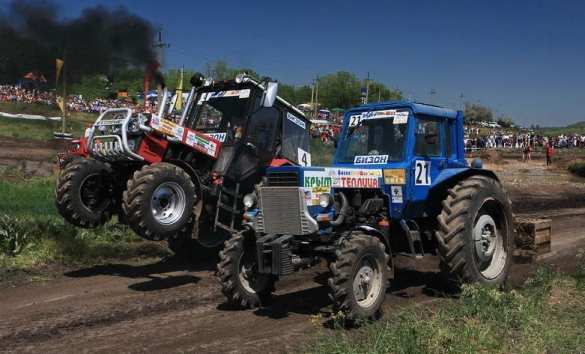 Гонки на тракторах прошли по маршруту Париж — Мосар (ВИДЕО) | Русская весна