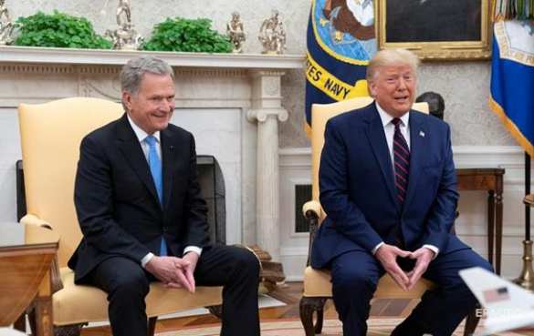 Трамп потрогал президента Финляндии за колено (ВИДЕО) | Русская весна