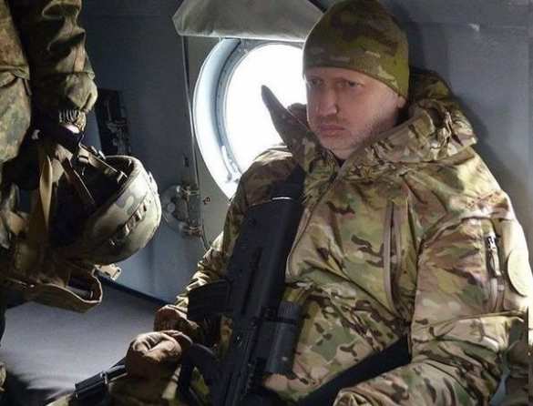 Внезапно: Россия разместила войска вдоль границы, в любой момент может начаться наступление, — Турчинов | Русская весна