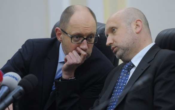 После допроса Турчинова и Яценюка можно было бы возбуждать уголовные дела по каждому, — украинский политолог | Русская весна