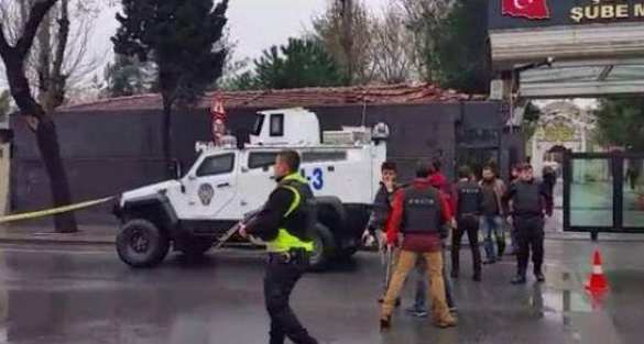 СРОЧНО: Две женщины забросали гранатами полицейский участок в Стамбуле (+ФОТО, ВИДЕО) | Русская весна
