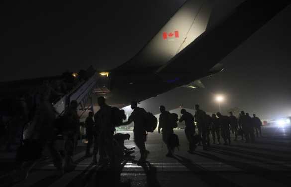 Канада и Украина планируют проводить совместные военные учения для помощи народу Украины | Русская весна