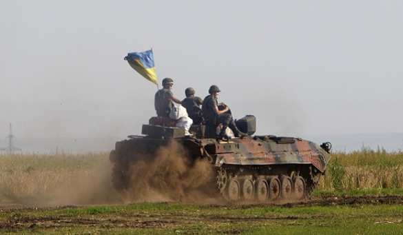 Сводка: в Артемовск прибыло 2 состава с бронетехникой ВСУ, города Новороссии под огнем оккупантов | Русская весна