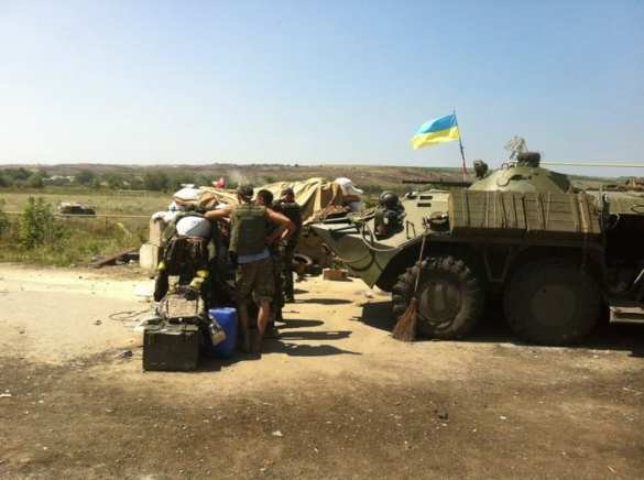 Сводка: каратели грабят и избивают жителей за камуфлированные вещи | Русская весна