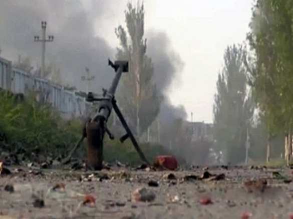 Аэропорт Донецка: ополченцы ведут зачистку с помощью противотанковых ружей (видео) | Русская весна