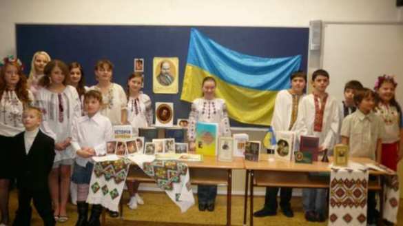 «Отдавать ребенка в украинскую школу нельзя» (ВИДЕО А. Шария) | Русская весна