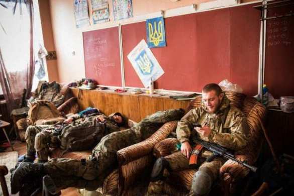 Полтысячи бойцов ВСУ за месяц попали в больницы из-за отравления алкоголем | Русская весна