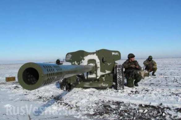 Ukrainian army has been shelling Stanitsa-Luganskaya for two days | Русская весна