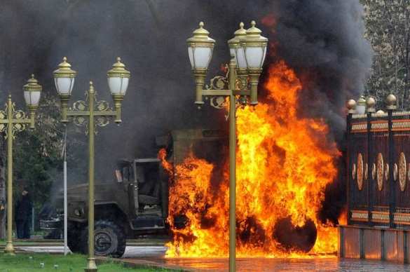 В Никишино идет бой: горят 3 «Урал» и БТР ВСУ, работают минометы, «Ноны», гранатометы и «грады» | Русская весна