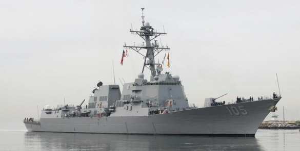 Миноносец США демонстративно прошел у спорных островов в Южно-Китайском море | Русская весна