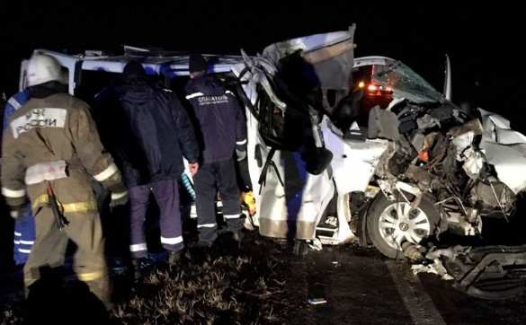 Микроавтобус с Донбасса попал в смертельное ДТП в России: несколько погибших (ФОТО, ВИДЕО) | Русская весна