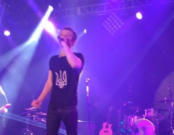 Украинский патриот Вакарчук ублажал на новогоднем корпоративе  российских олигархов в Майями | Русская весна